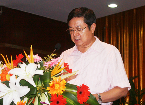 绵阳市人大常委会党组书记,副主任左代富讲话四川省广播电影电视局