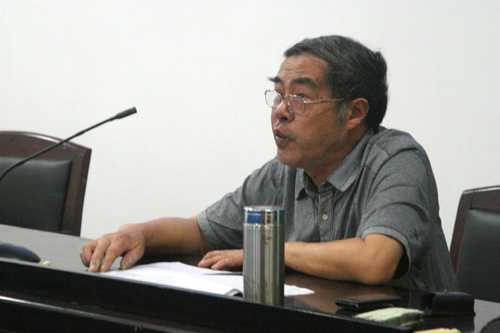 教学督导董天富教授为新进教师分享教学经验造型与设计艺术系书记李川