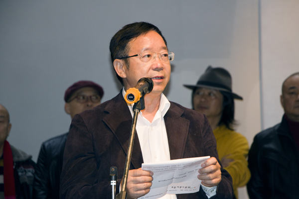 绵阳市人民政府副秘书长严俊出席活动并讲话